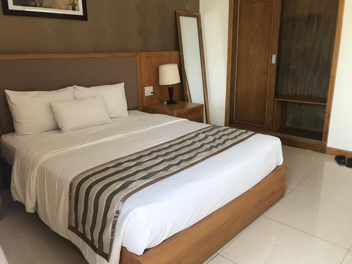 Elegant Hotel Pleiku Exterior photo